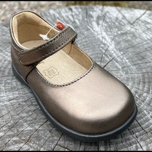 Primigi Andes MaryJane Metallic Bronze size: EU 22